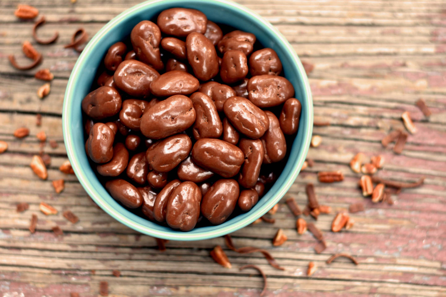 Rattlesnake Ranch Pecans with our 3.5 oz. Snack Size Kraft Bag,
