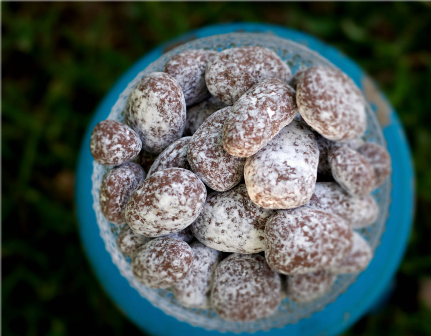Rattlesnake Ranch Pecans with our 3.5 oz. Snack Size Kraft Bag,