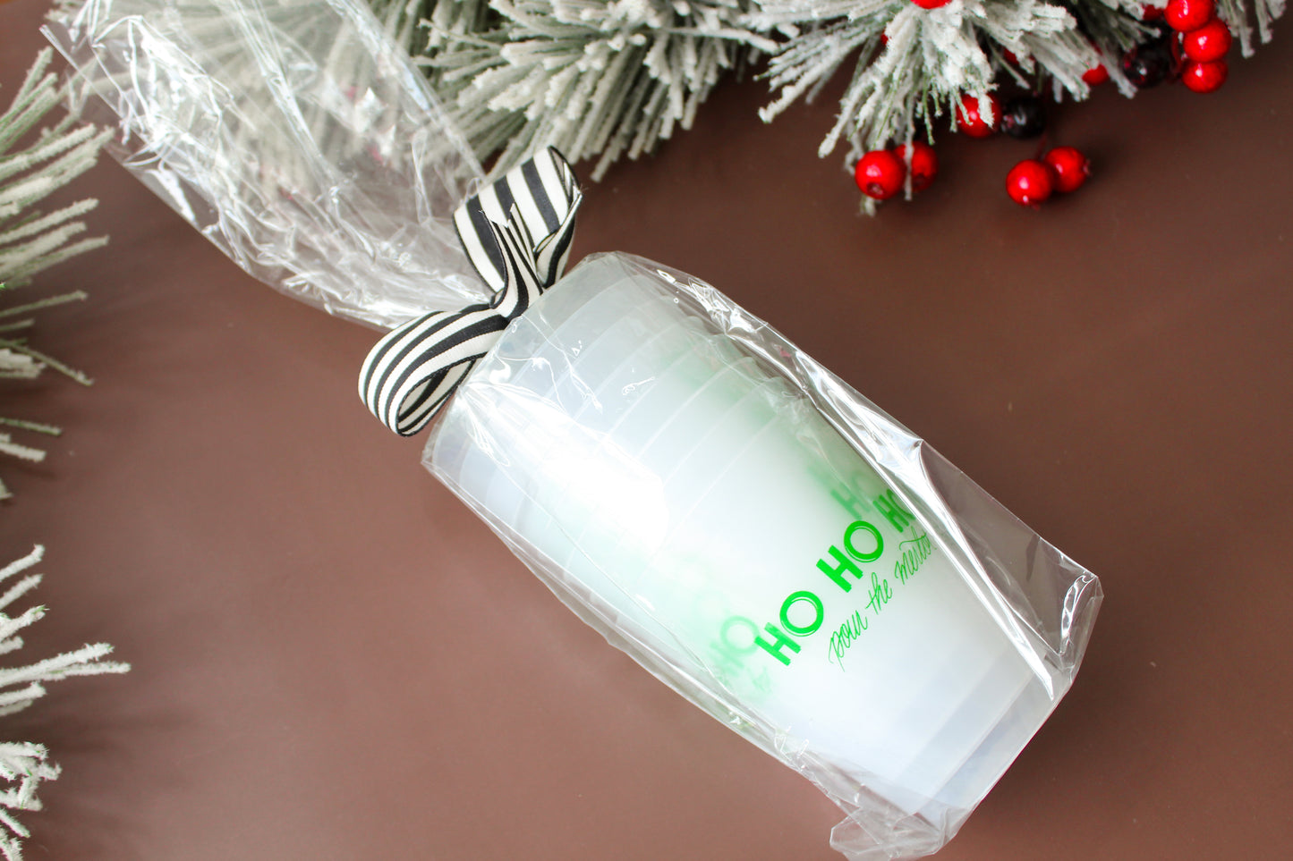 Christmas plastic cup. Ho Ho Ho Pour the Merlot. Frosted Shatterproof - Top Rack Dishwasher Safe - BPA Free - Recyclable