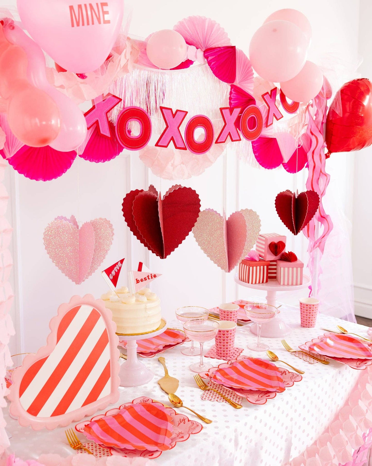 Add a playful and charming touch to your Valentine's Day celebrations with our XOXO Felt Banner! This beautifully designed banner is perfect for creating a festive atmosphere, whether you're decorating for a romantic dinner, a Galentine's Day gathering, or simply adding a bit of love to your home decor.