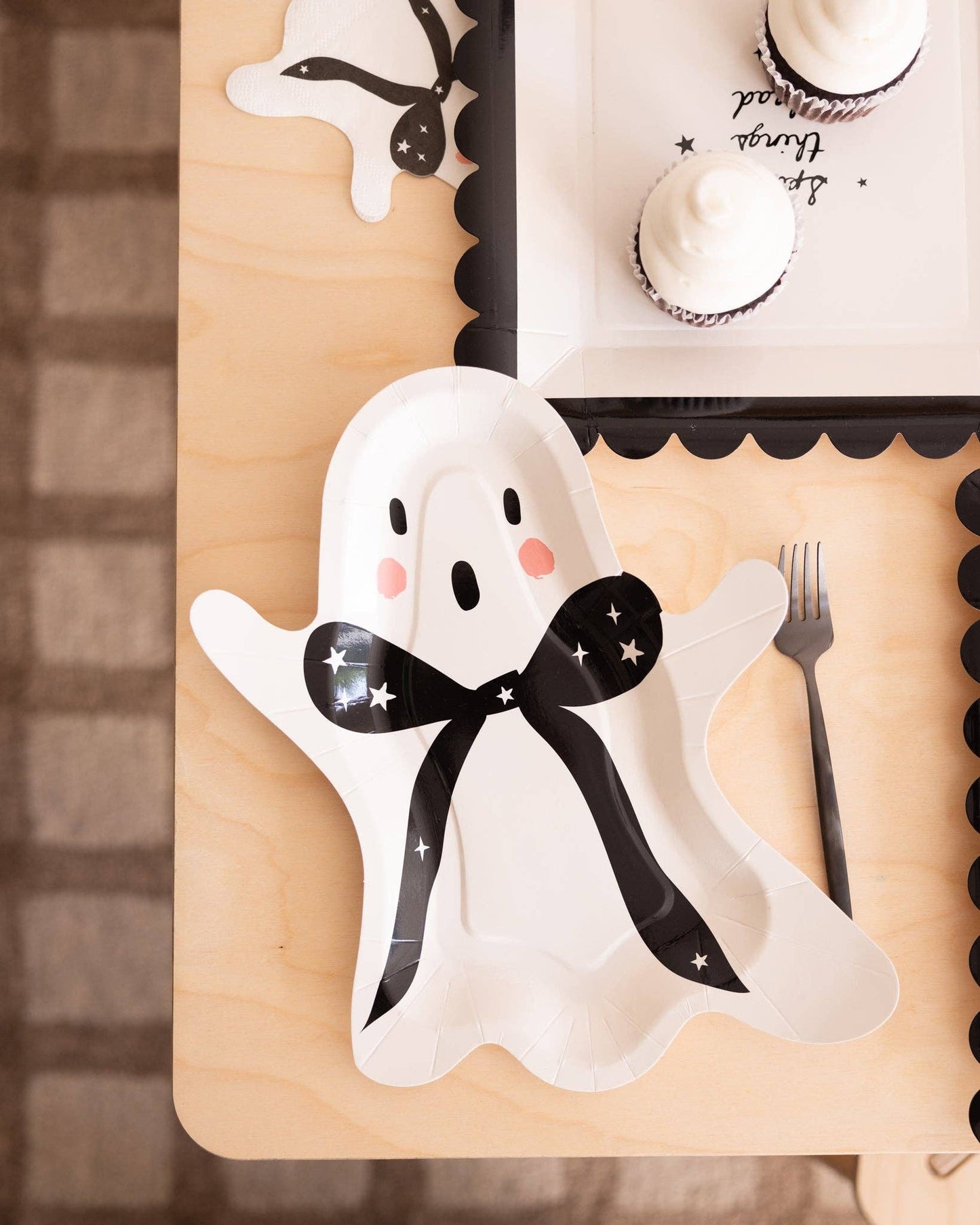 Spooky Cute Ghost Shaped Paper Plates